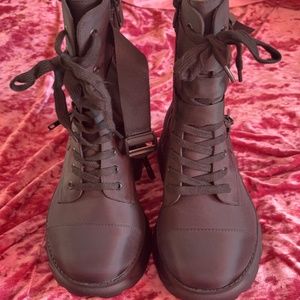 MAD HUSTLE POCKET COMBAT BOOTS POSTER GIRL SOLD OUT